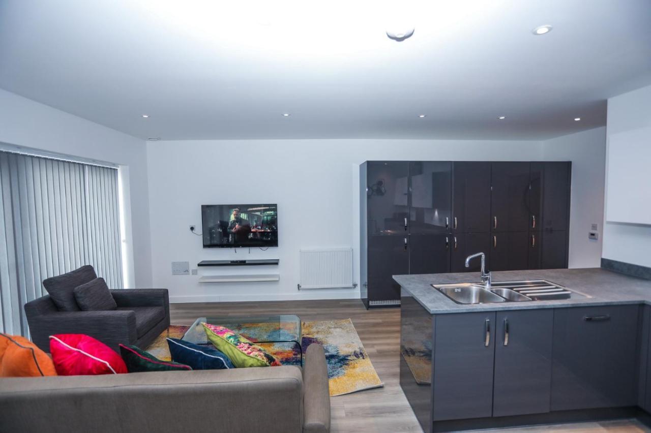 Lovely 2 Bed Apartment With Parking لندن المظهر الخارجي الصورة
